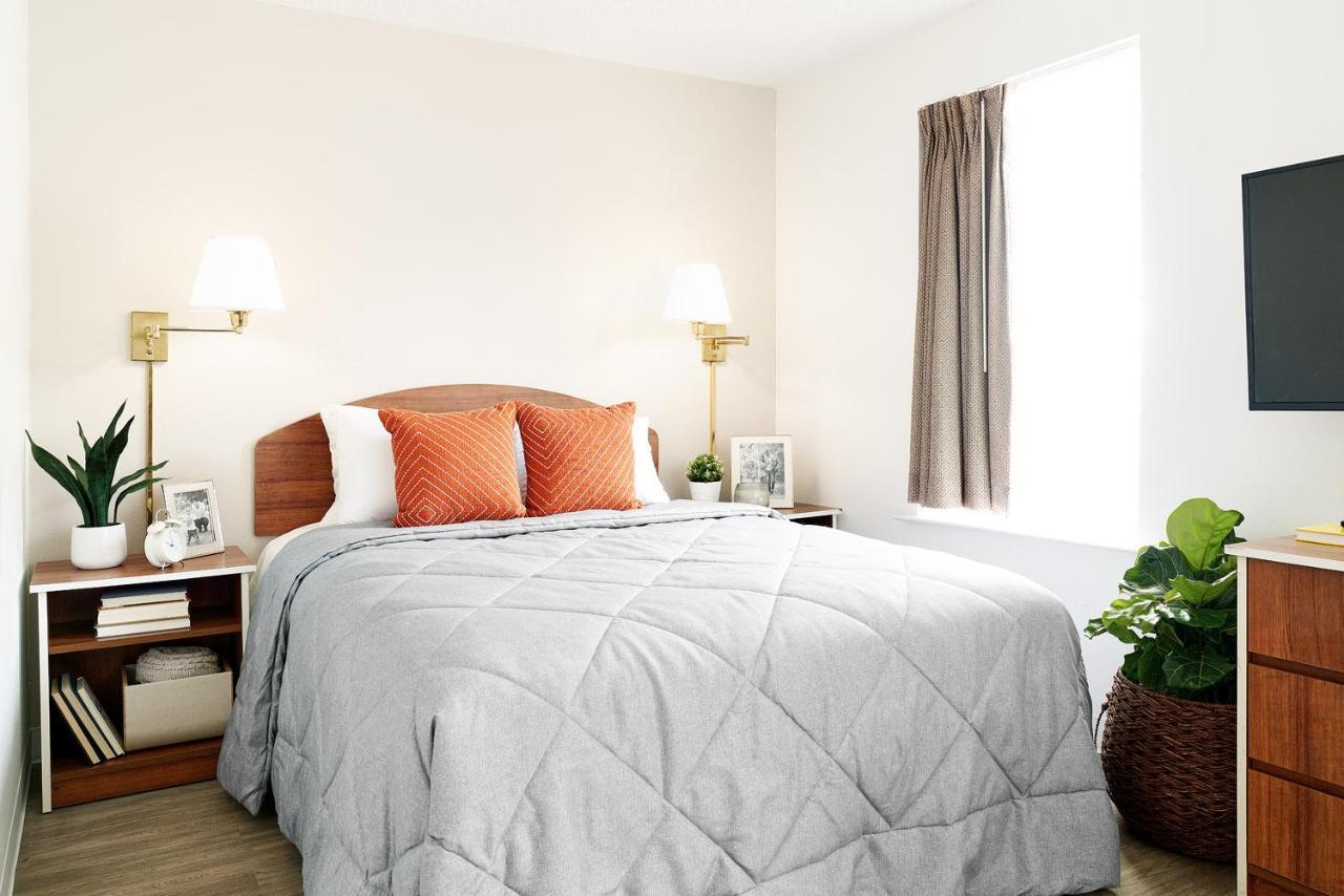 Intown Suites Extended Stay North Charleston Sc - Rivers Ave Екстериор снимка